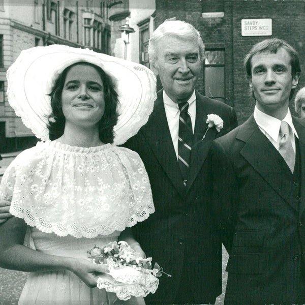 Kelly-Stewart-harcourt Kelly Stewart-harcourt