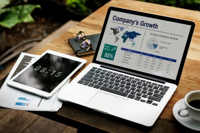 How Integrating Paid Search and Display Advertising Services Accelerates Enterprise Growth How Integrating Paid Search and Display Advertising Services Accelerates Enterprise Growth